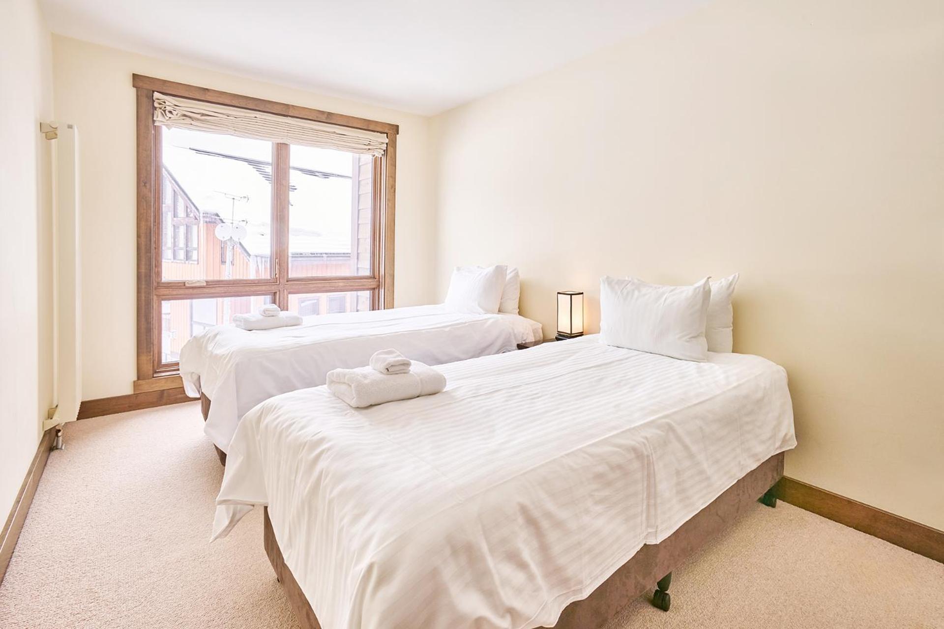Niseko Central Houses And Apartments Куттян Номер фото